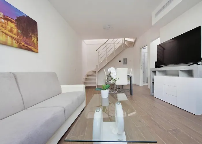 Apartment Indipendente - Due Livelli - San Lorenzo *